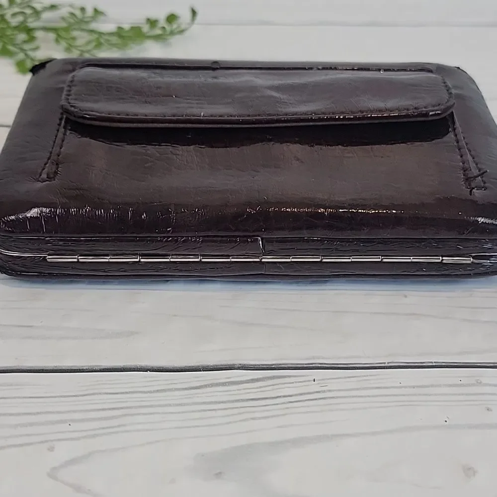 Clutch wallet retro style piano hinged bi-fold vegan leather - dark burgundy